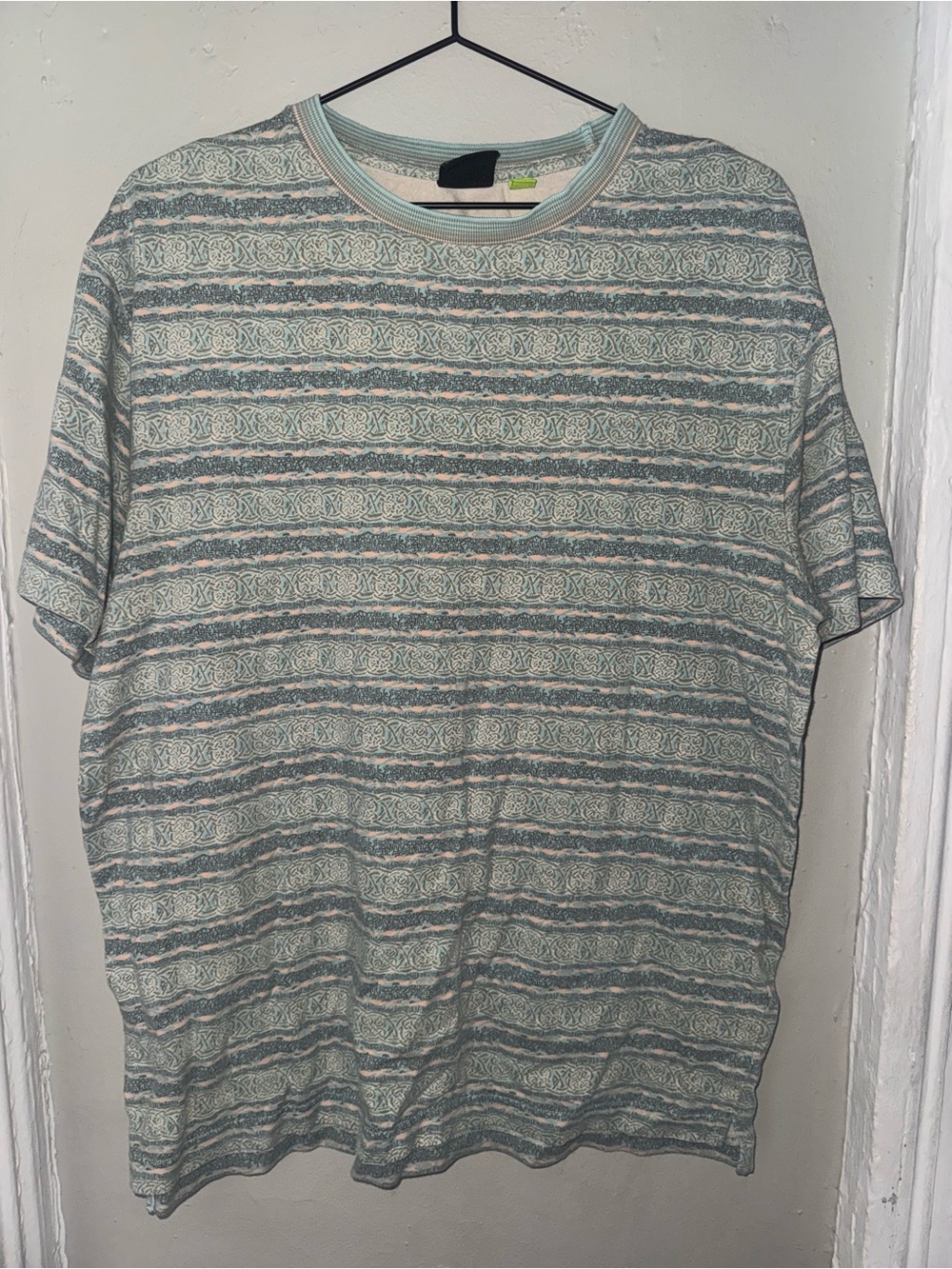 Vintage Men's Striped Short-Sleeve Quiksilver Crewneck T-Shirt - Light Teal